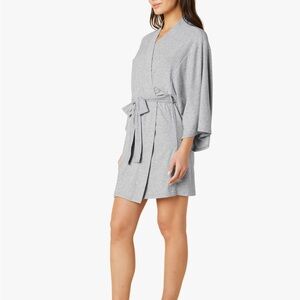NWT Featherweight Comfort Queen Sleep Robe - Silver Mist Heather Gray Size XS/S